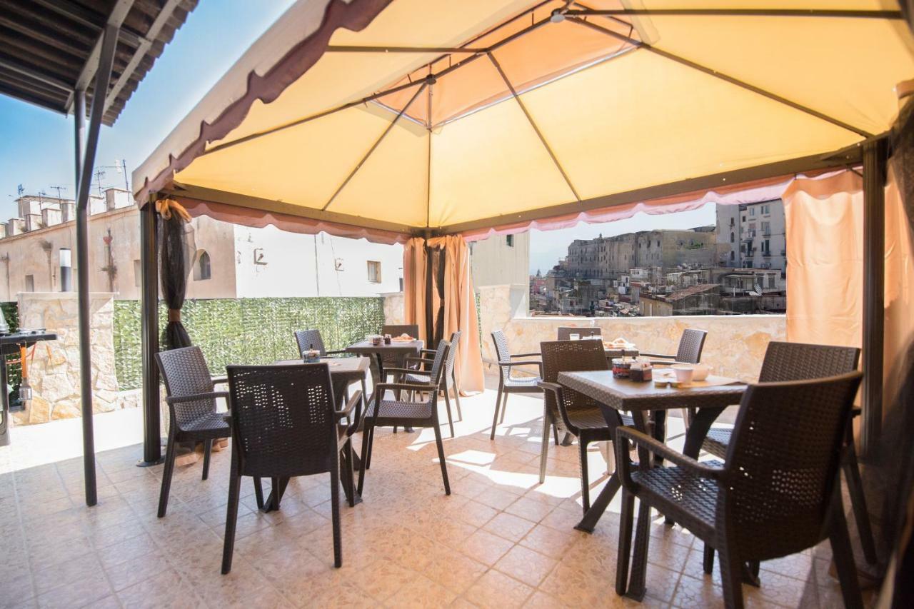 B&B Phoenix Naples Extérieur photo