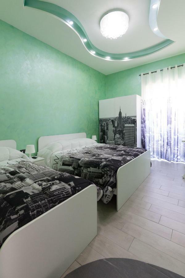 B&B Phoenix Naples Extérieur photo