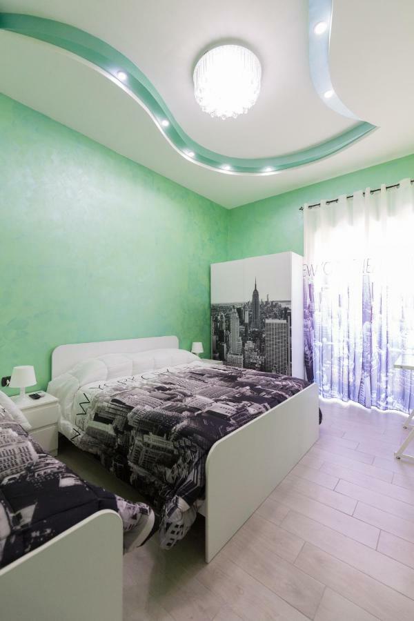 B&B Phoenix Naples Extérieur photo